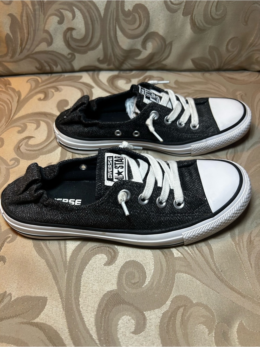 Converse Chuck Taylor Shorelin Slip Women’s 7 Low Top Sneakers Black White Shoes
